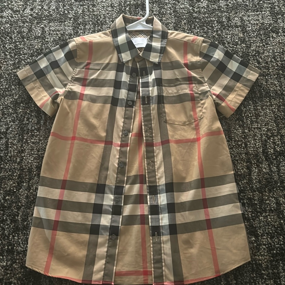 Kids Burberry shirt